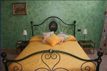 La Cascina Di Alice Castiglione Delle Stiviere Exterior foto
